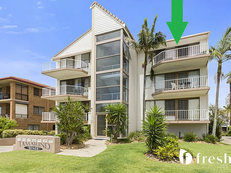 Beachfront unit with uninterrupted views