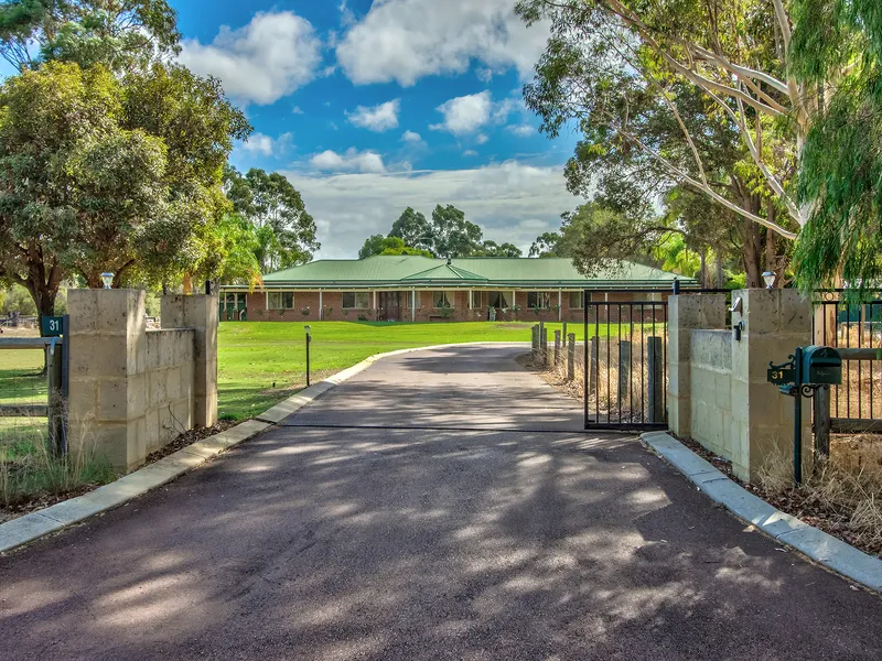 A Home Among The Gum Trees