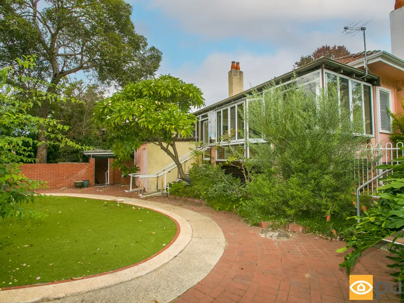 MAGNIFICENT NEDLANDS LIFESTYLE