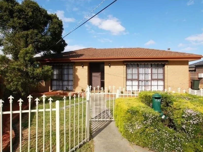 FIRST WEEK FREE RENT!