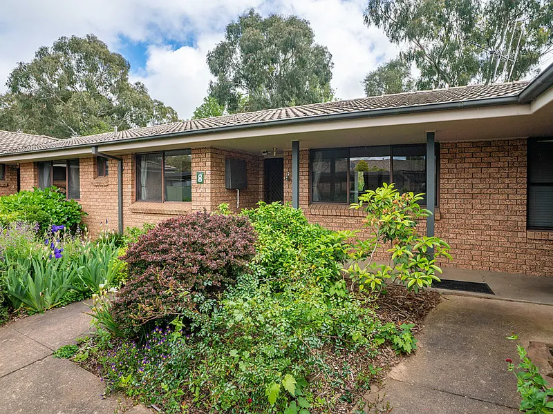Lovely 3 Bedroom Unit