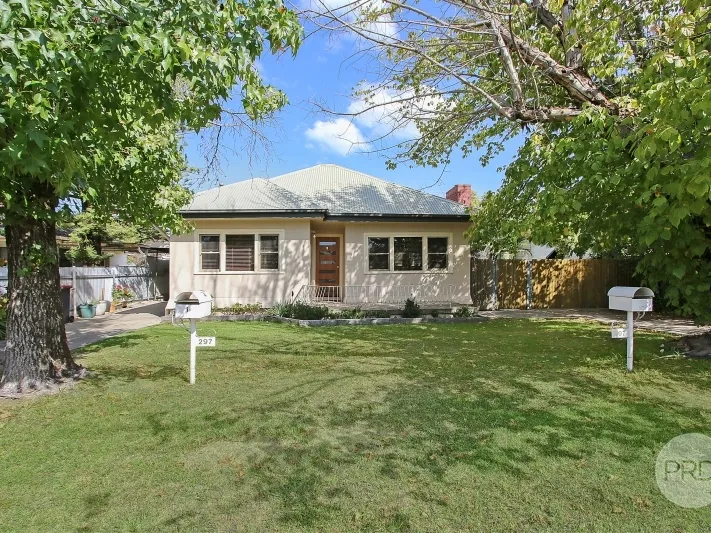 CHARMING UNIT COMPLEX