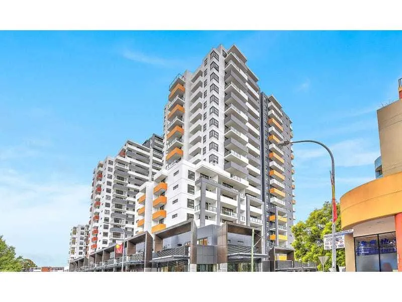 Luxury and ultra connivence 2 bed plus study in BURWOOD GRAND
