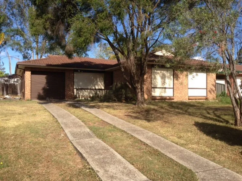 Located In Quiet Cul De Sac!!