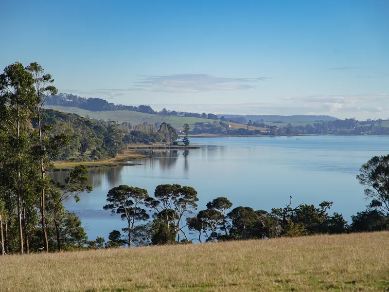 The jewel in the crown - Riverfront acreage with uninterrupted views of the Tamar Valley