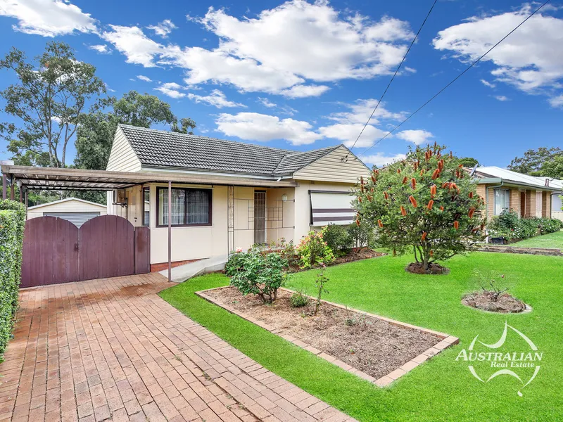 Great Bones, Excellent Block, Convenient Location!