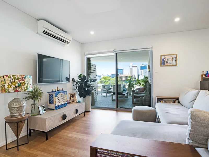 FRESHLY RENOVATED OASIS IN THE HEART OF WEST PERTH