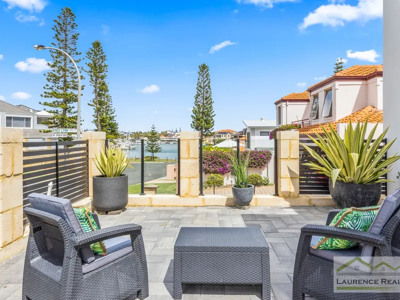 * UNDER OFFER * UNDER OFFER * UNDER OFFER *