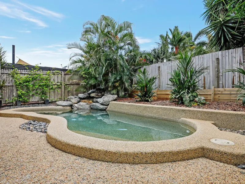 Immaculate home with pool ! 