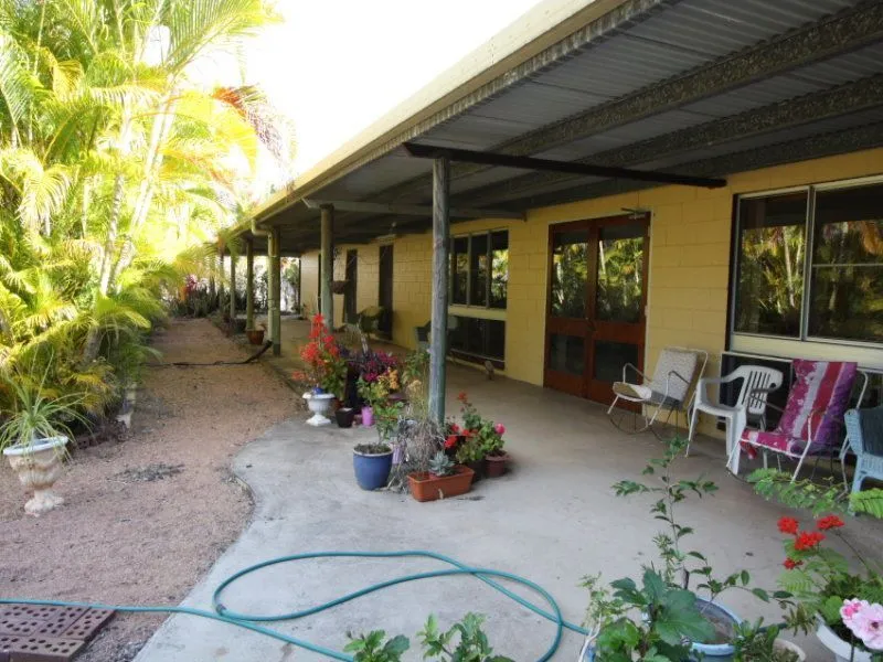 19.9 ACRES / BLOCK HOME / 3 SHEDS