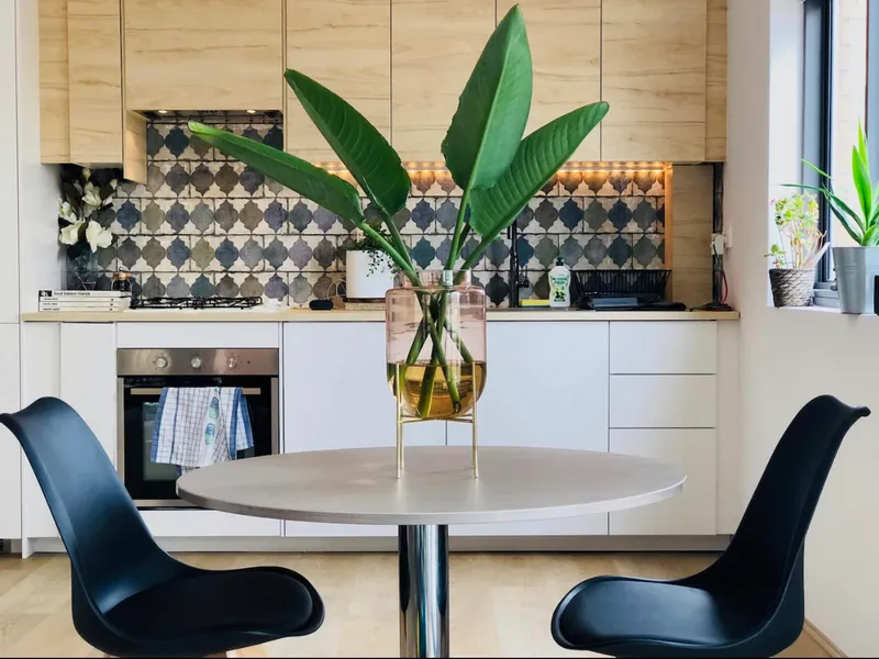 Stylish Newtown Apartment with modern facilities, Flexible lease period, Fully Furnished!