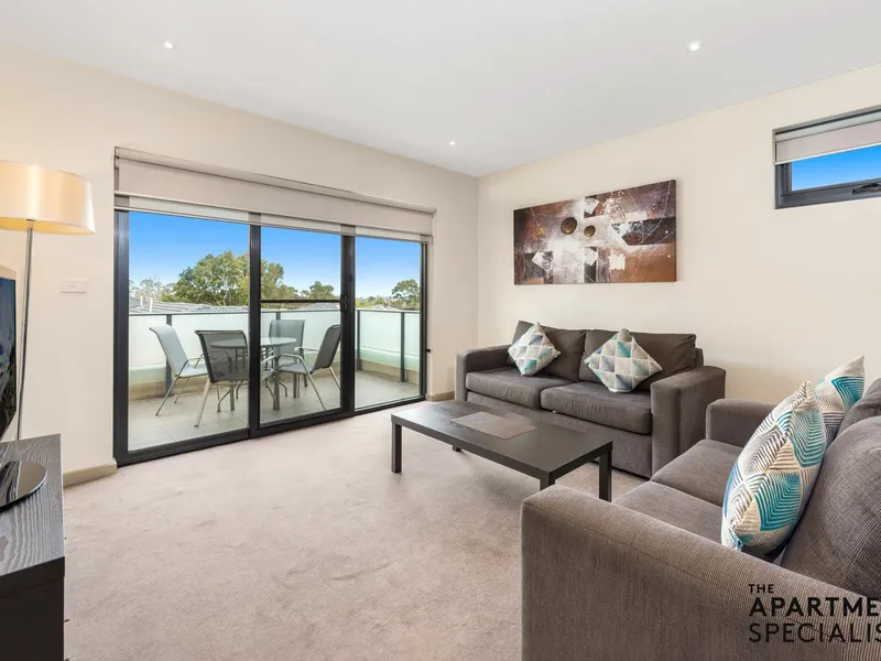 LOOK NO FURTHER! - 2 BEDROOM, 1 BATHROOM CHARM IN GLEN WAVERLEY WITH A CARPARK