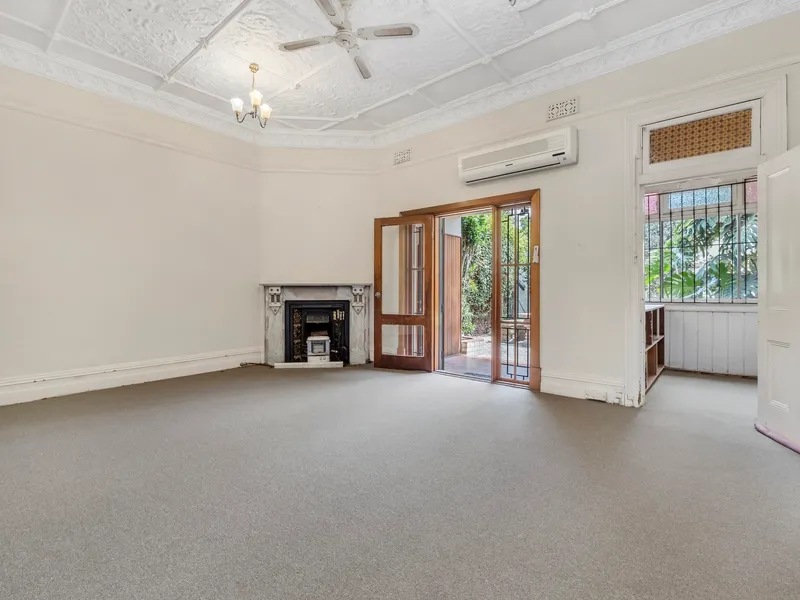Comfortable cottage in the heart of Uni & Hospital precinct