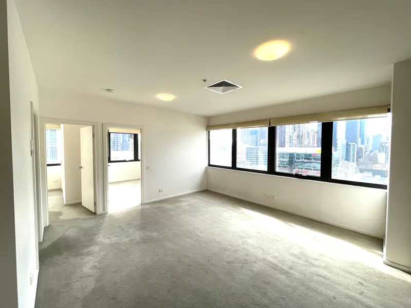 UNFURNISHED 74SQM CORNER APARTMENT