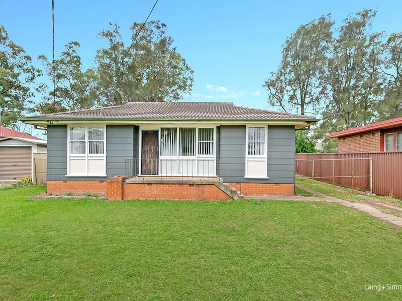 Well looked after home in ultra convenient location 