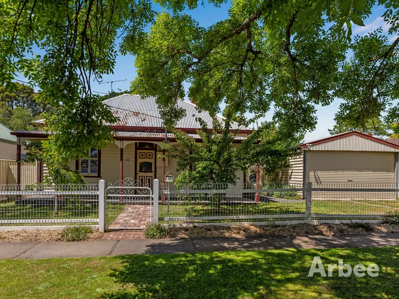 CHARACTER & CHARM IN THE HEART OF BALLAN