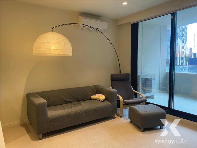 SPACIOUS AND BRIGHT 2 BEDROOM FULLY FURNISHED APARTMENT IN DALY STREET!