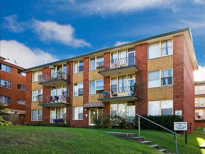 GREAT UNIT IN A GREAT LOCATION!!!