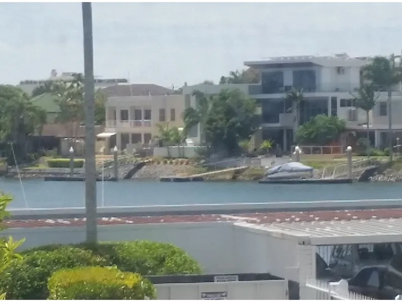35 WATSON ESPLANADE, SURFERS PARADISE River Views