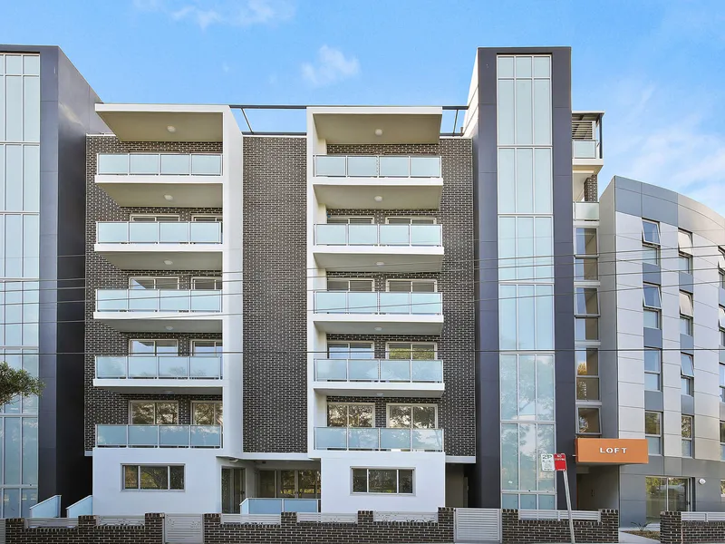 Well maintained expansive two bedroom apartment