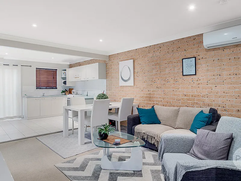 OPEN HOME TIME SATURDAY 10:00 AM - 10:30 AM