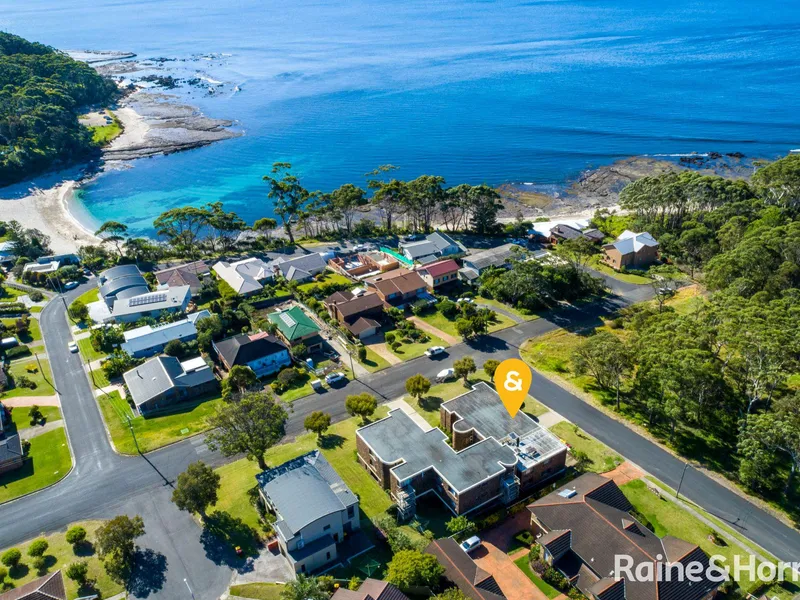 SEASIDE APARTMENT WITH OCEAN VIEWS