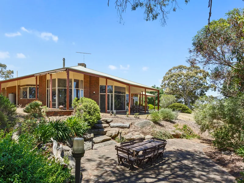 STUNNING BUGLE RANGES LIFESTYLE PROPERTY 