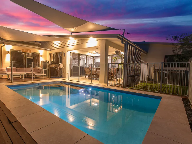 SENSATIONAL LIFESTYLE WITH FREE STUNNING SUNSETS - CALL THIS YOUR HOME!!