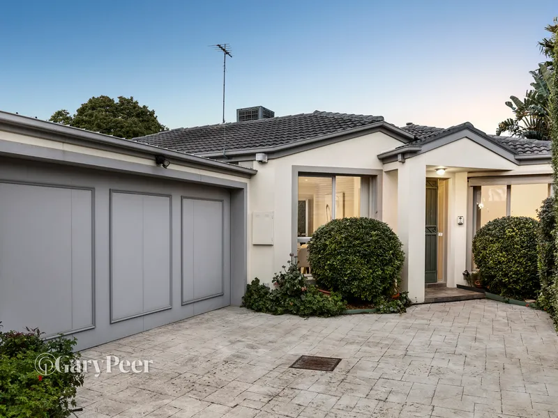 Single level, spacious & superbly located