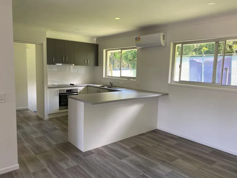 RENOVATED HOME WITHIN WALKING DISTANCE TO SHOPS