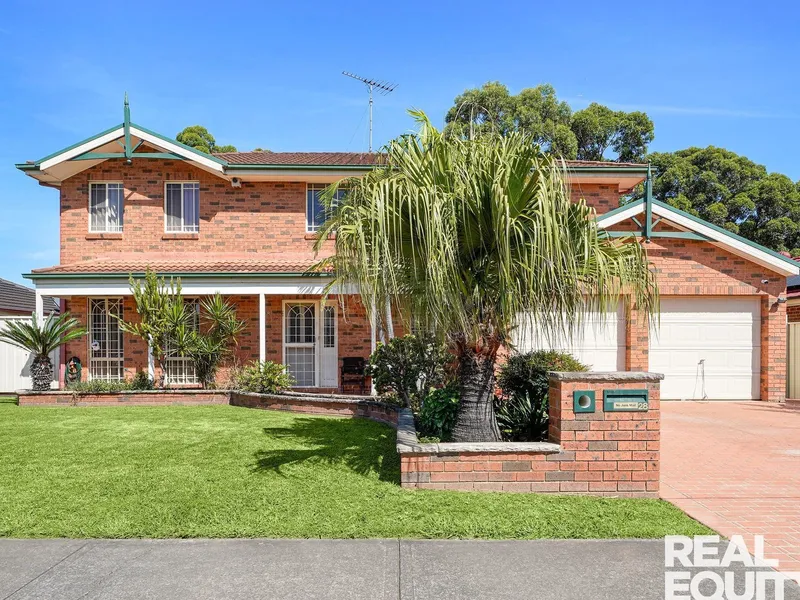 Lakeside Family Living at it's Best