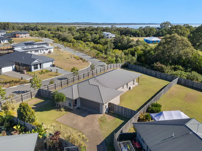 Spacious Family Home in Serene Point Vernon