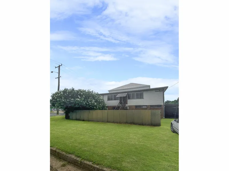 2 BEDROOM UNIT