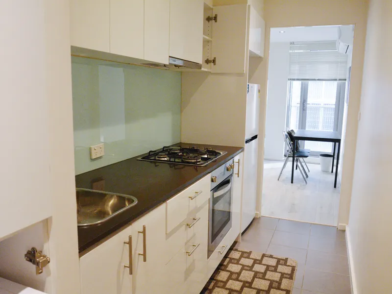 Fully Furnished 2 Bedroom 2 Bathroom Apartment In the East End