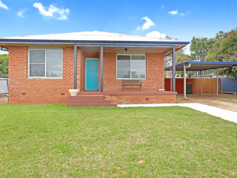 93 Ferry Street, Forbes