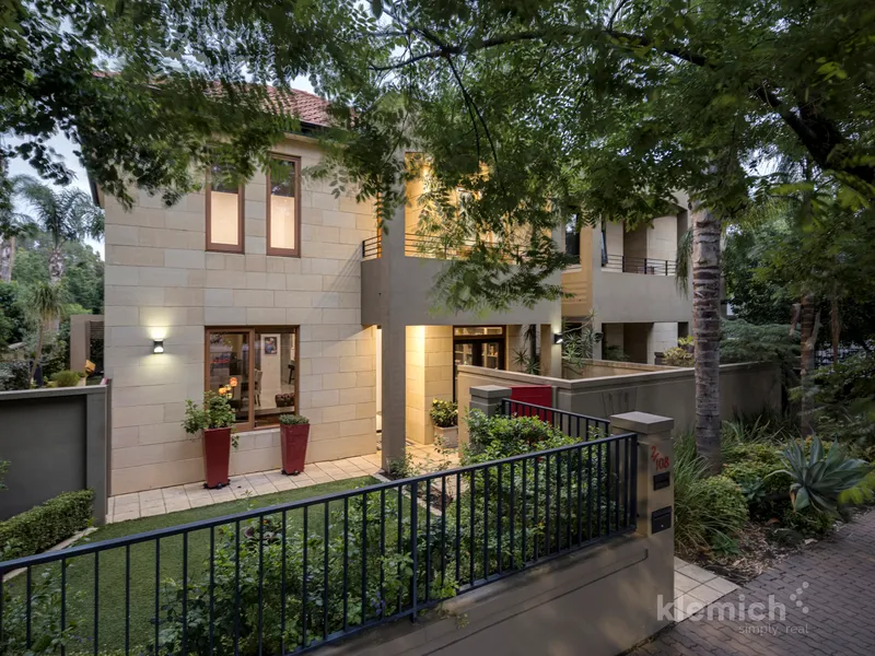 Luxury and sophistication on Linear Park. 