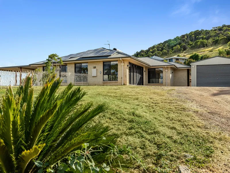 Superb 5 Bedroom Family Home – Heart Stirring Views – Shed.
