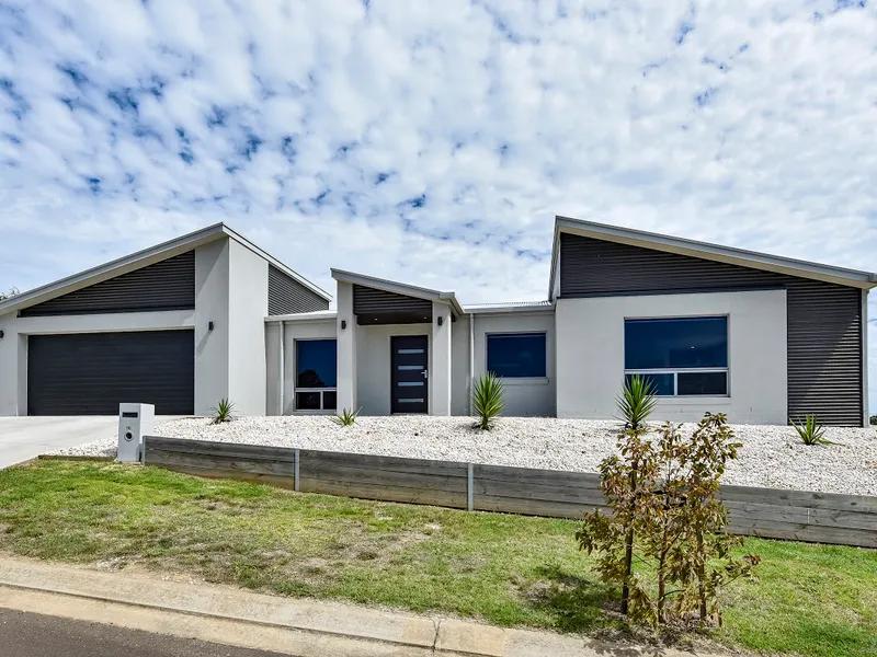 Stunning Home Overlooking Reserve