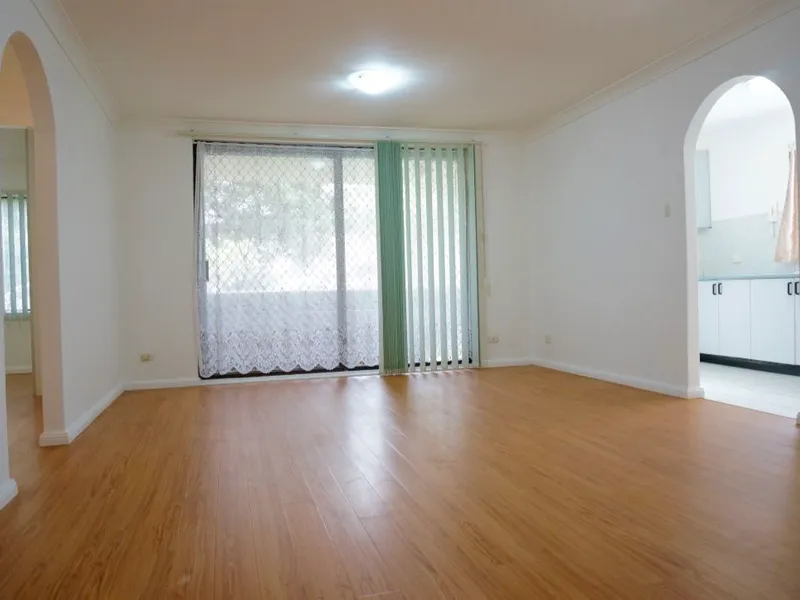 GROUND FLOOR UNIT CLOSE TO STATION