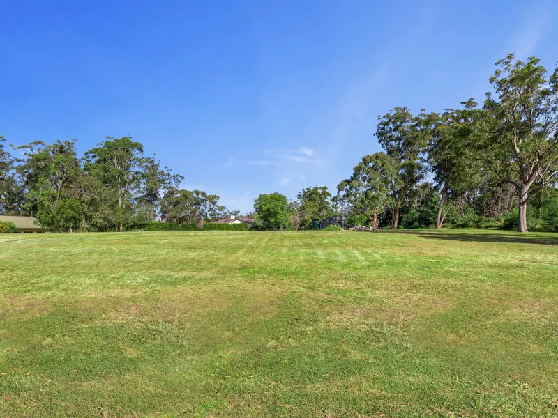 Prime Middle Ridge Vacant Land! 4,206m²