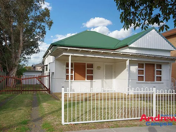 Freshly Painted 3 bedroom house