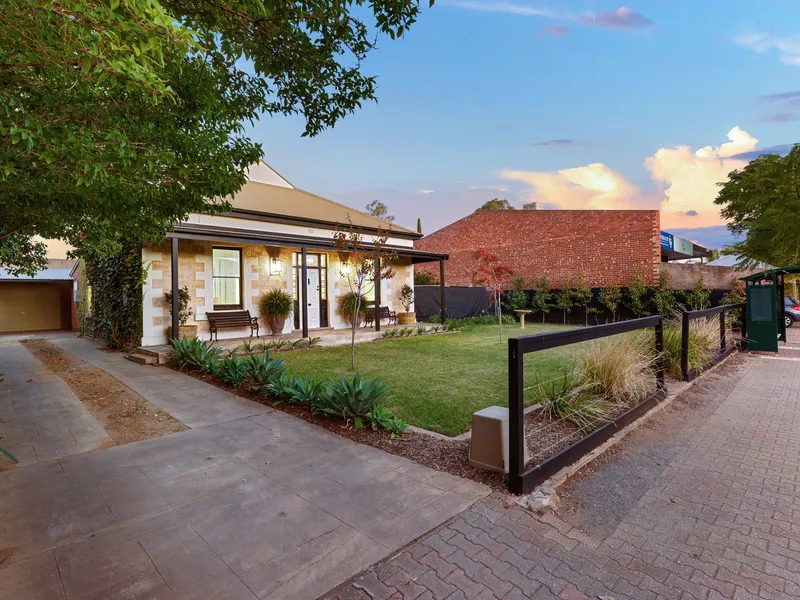 Upgraded Sandstone Fronted Cottage on Massive 1170m² Allotment