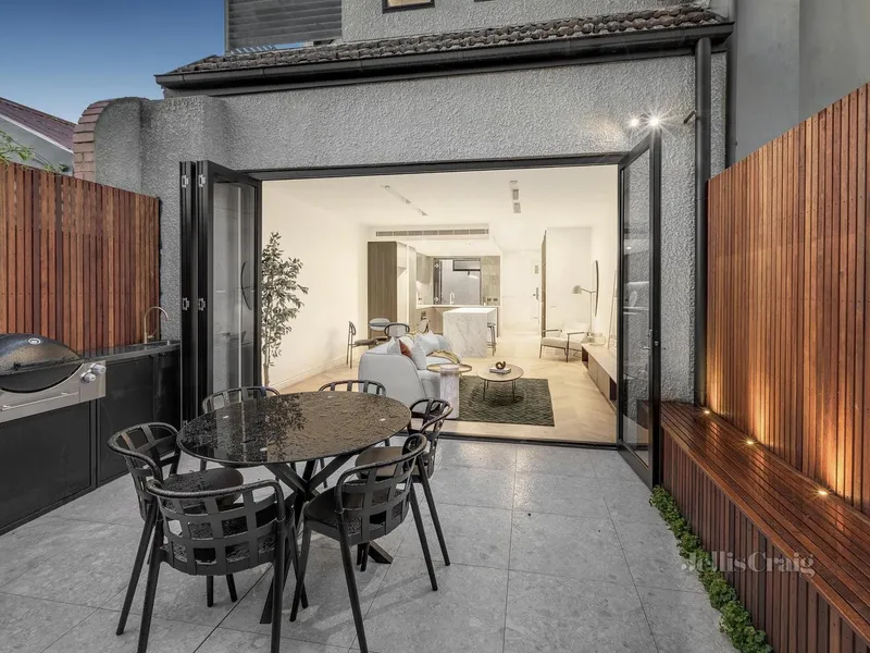 Luxury 3-bedroom 2-bathroom house.