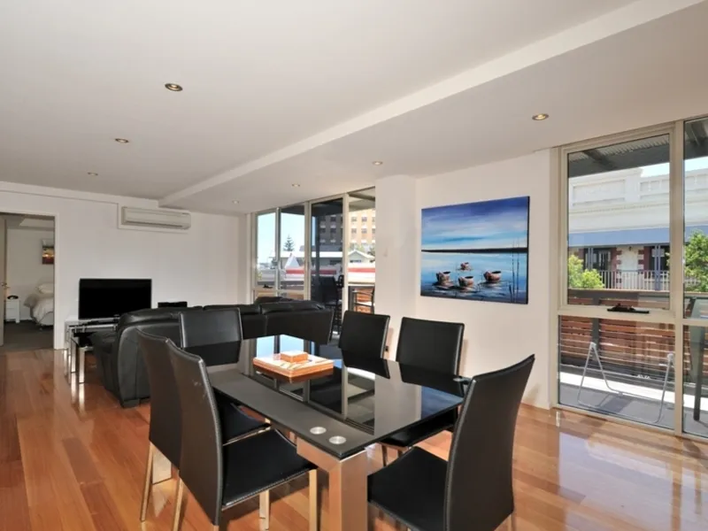 Centrally located large apartment