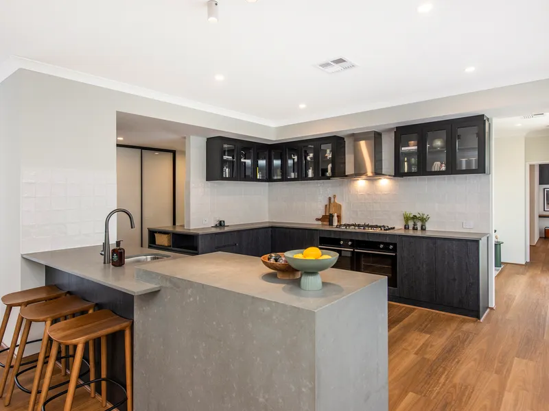 GOLDEN INVESTMENT OPPORTUNITY - BRAND NEW DISPLAY HOME WITH LEASEBACK