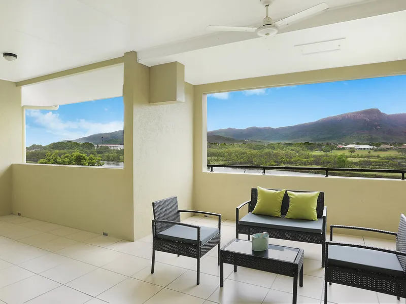 Top floor apartment with breathtaking views overlooking Ross River towards Mount Stuart 