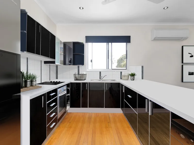 Perfect for Large Families or Home Business!