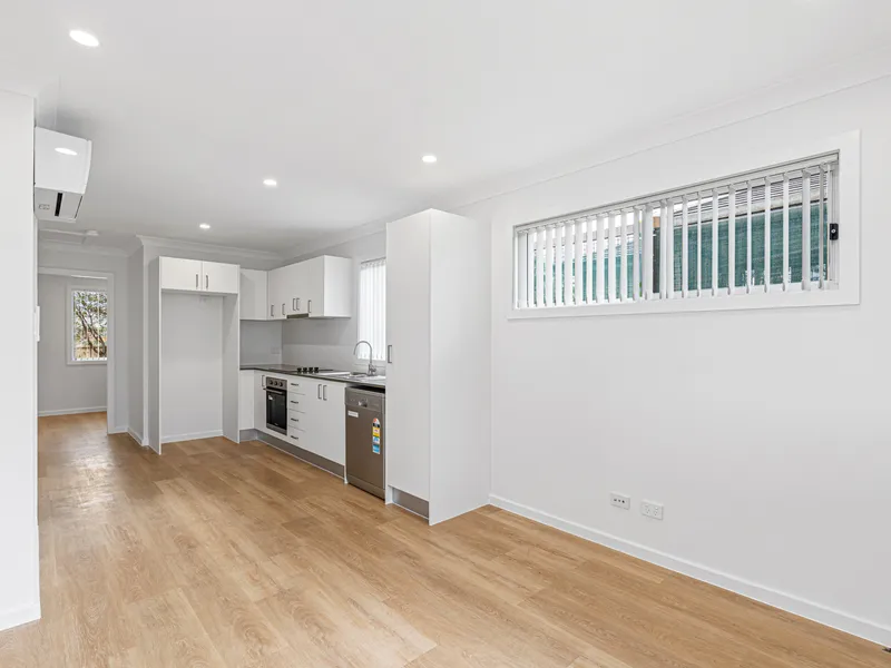 BRAND NEW 2 BEDROOM FLAT IN HANDY LOCATION!