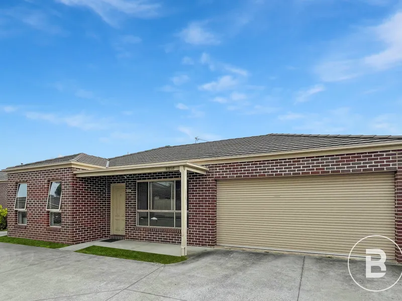 FANTASTIC TOWNHOUSE IN QUIET AREA IN THE EAST