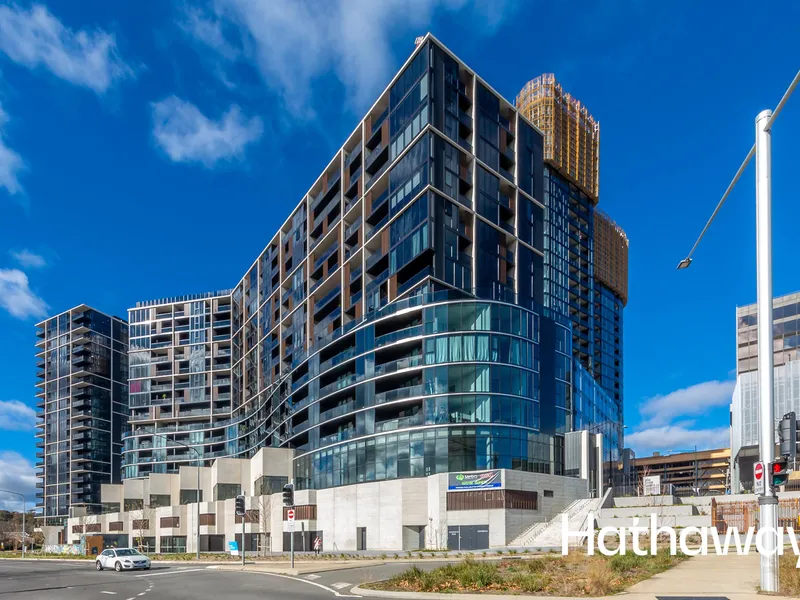 One bedroom unit in the heart of Belconnen offering the ultimate cosmopolitan lifestyle.